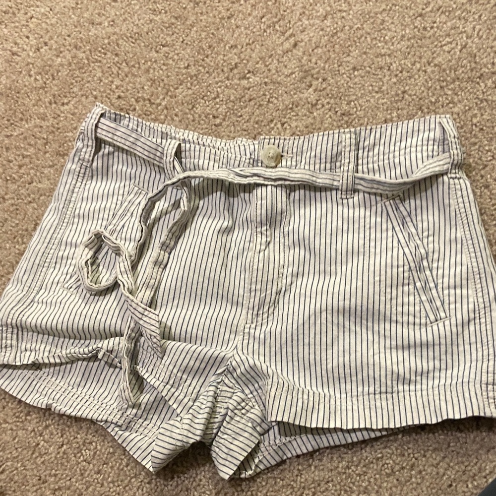 American Eagle Striped Women's Shorts